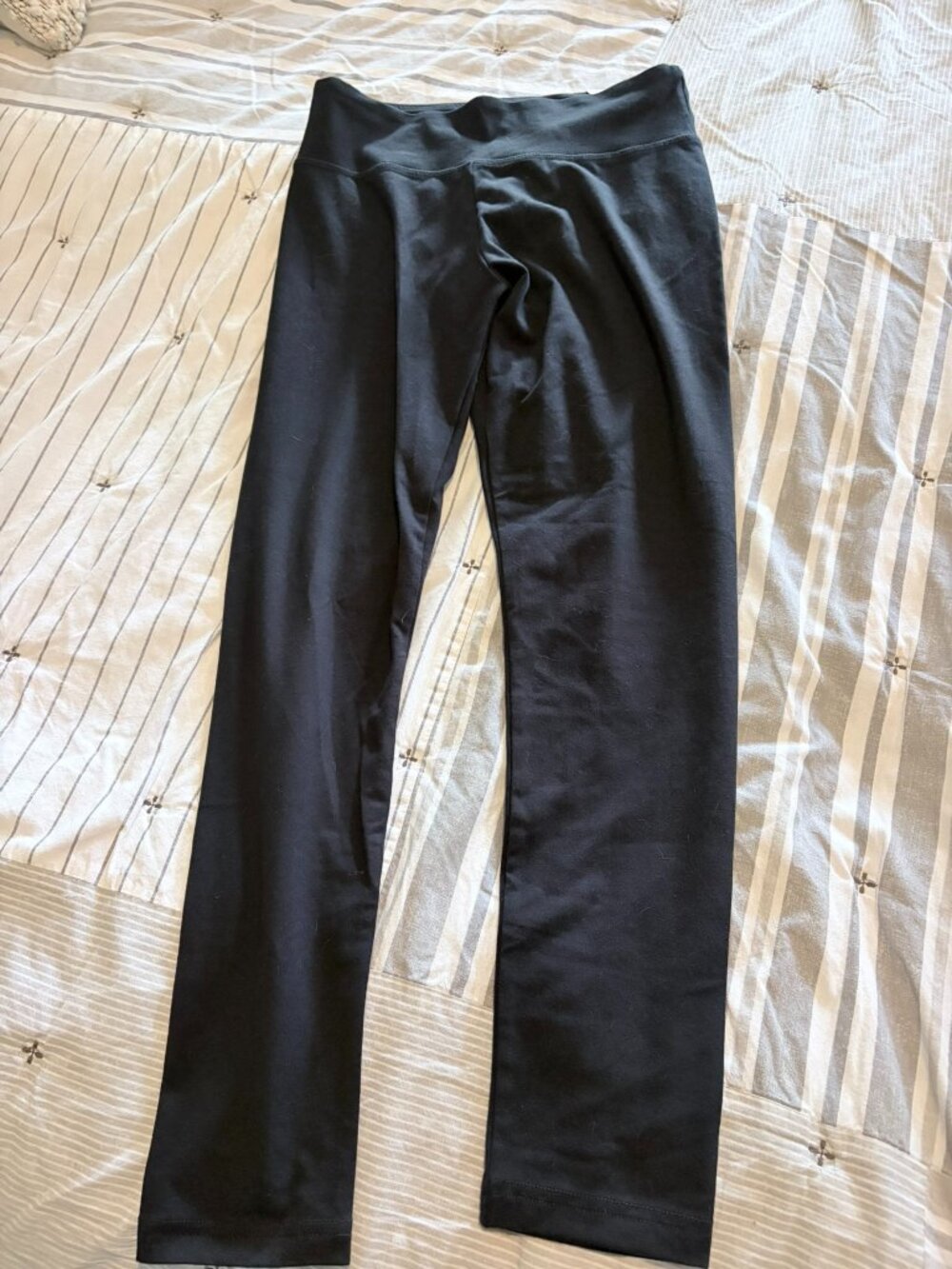 Offline by Aerie Leggings NWT Medium